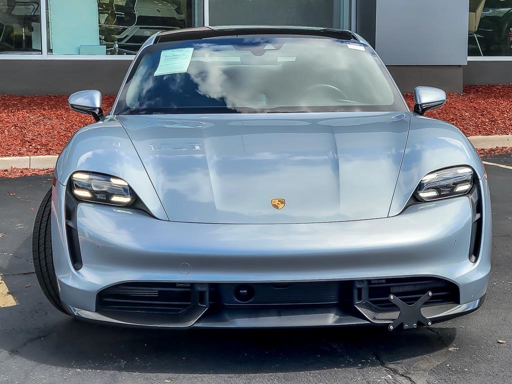 2020 Porsche Taycan Turbo S photo 4