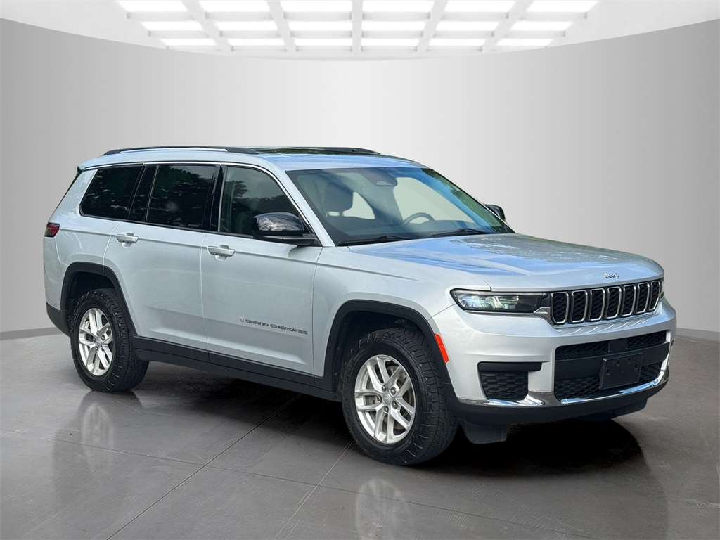 2021 Jeep Grand Cherokee Laredo photo 5