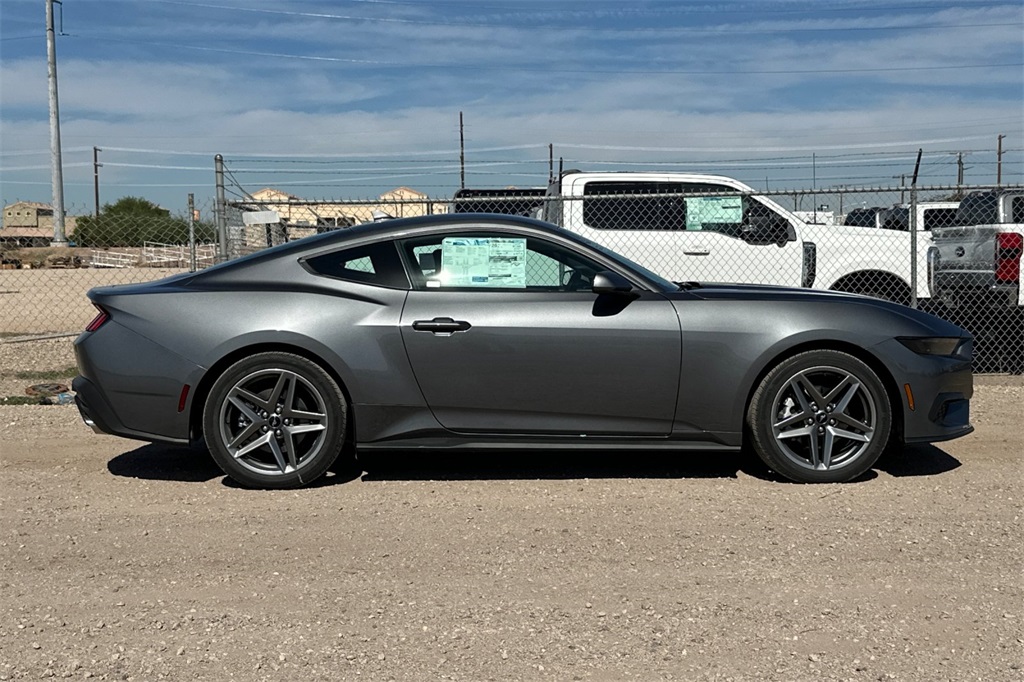 2026 Ford Mustang EcoBoost photo 3