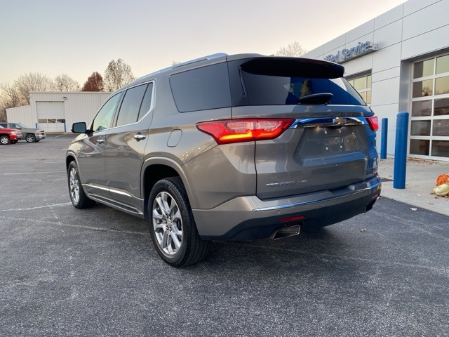 2019 Chevrolet Traverse Premier photo 2