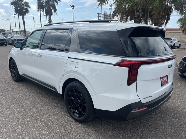 2026 Kia Carnival SX photo 5