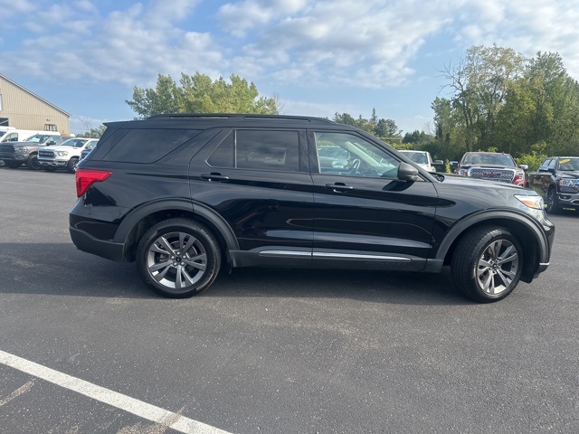 2021 Ford Explorer XLT photo 8