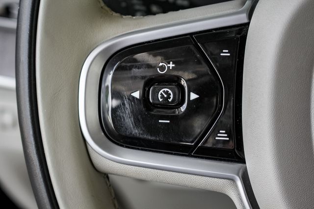 2022 Volvo XC90 Recharge T8 Inscription photo 11