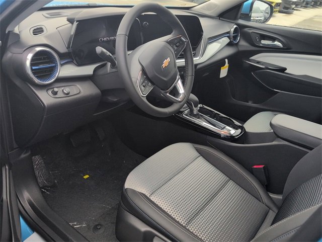 2026 Chevrolet Trax LT photo 5