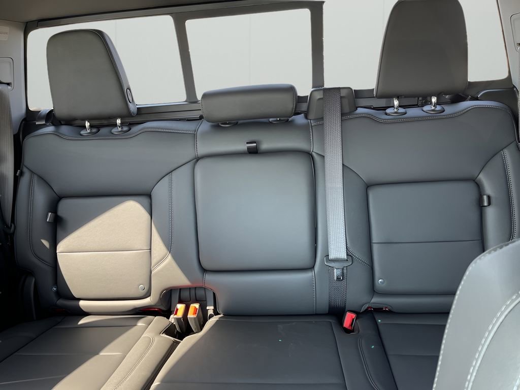 2025 Gmc Sierra 1500 SLT photo 28