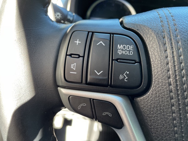 2019 Toyota Highlander XLE photo 12