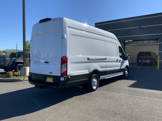 2025 Ford Transit photo 4