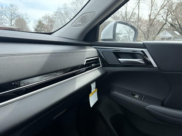 2025 Mitsubishi Outlander PHEV SE photo 21