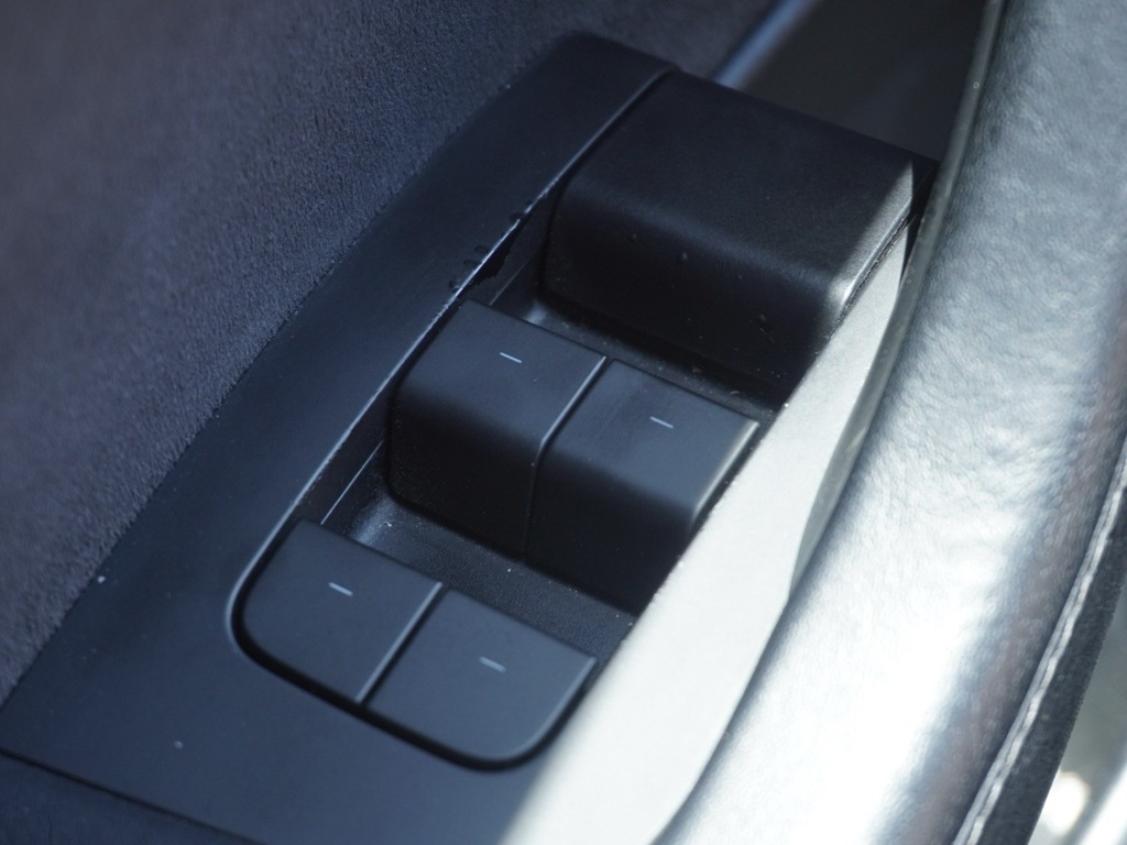 2022 Tesla Model 3 Long Range photo 11