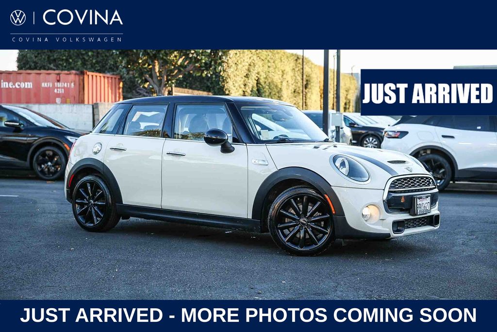 2019 MINI Hardtop S's photo