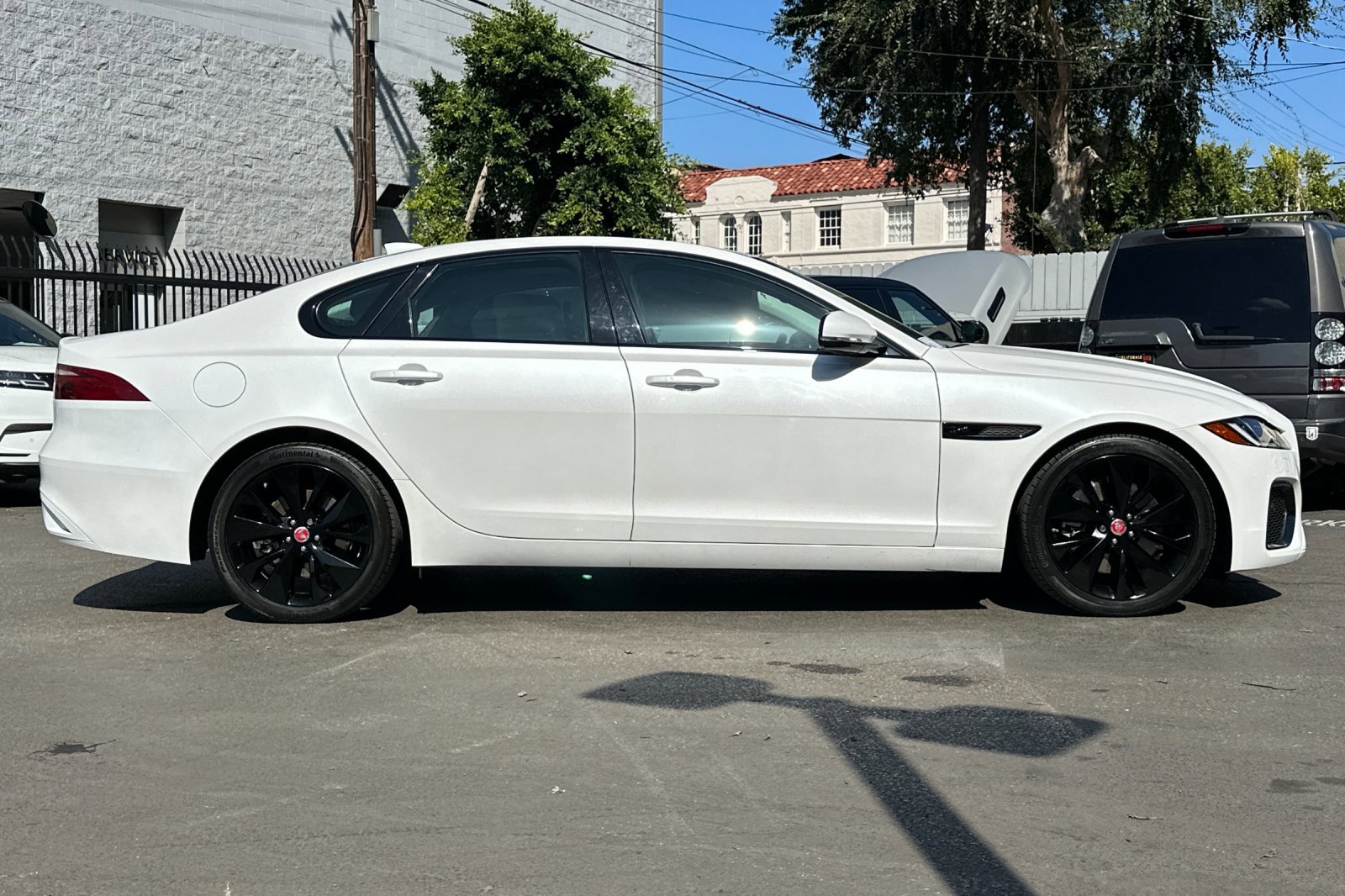 2023 Jaguar XF SE photo 8