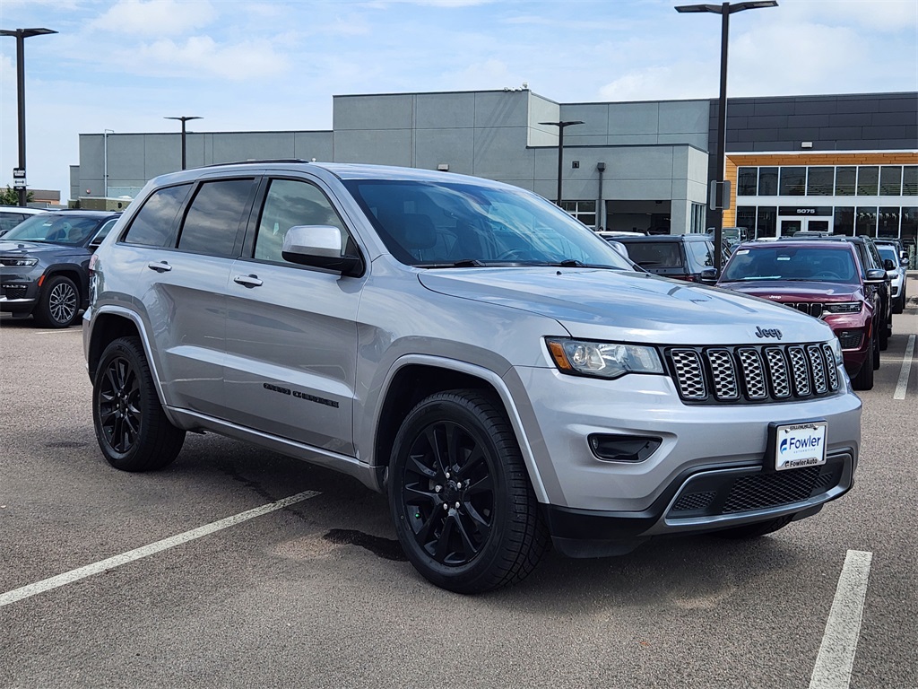 2018 Jeep Grand Cherokee EV EX Premium photo 3