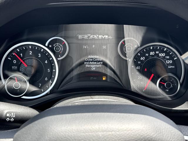 2025 Ram 1500 Tradesman photo 13