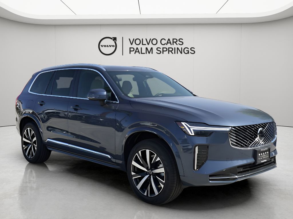 2025 Volvo XC90 Core's photo
