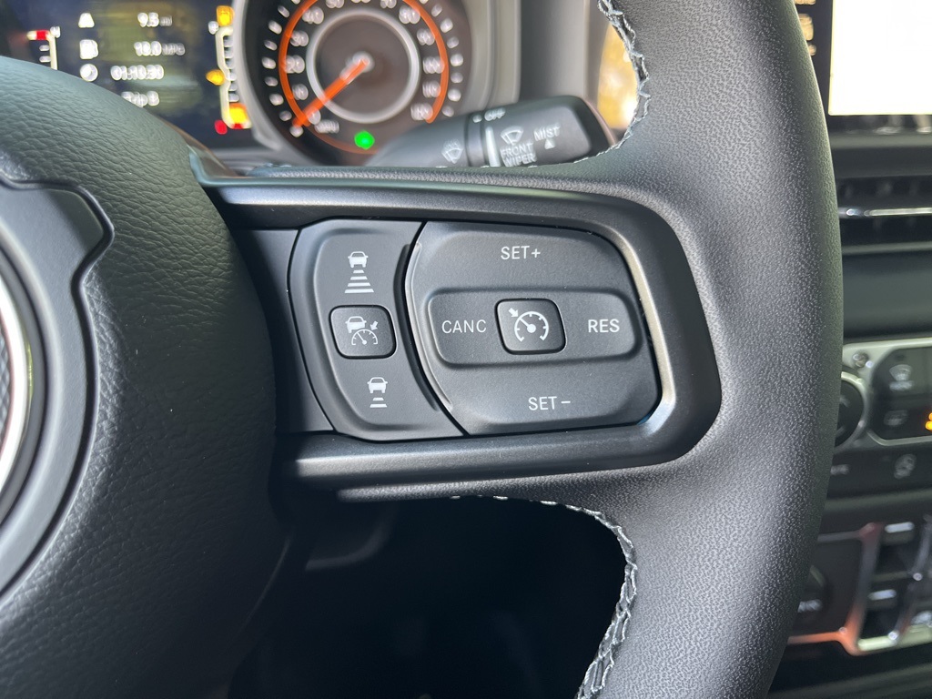 2025 Jeep Gladiator Sport photo 45