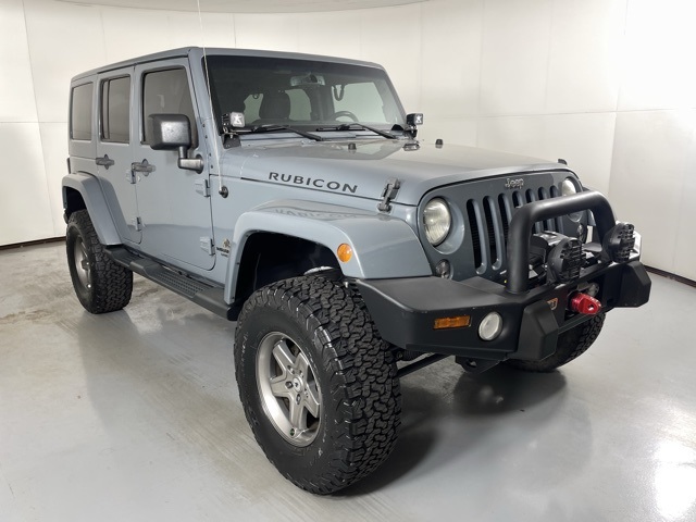 2014 Jeep Wrangler Unlimited Rubicon photo 2