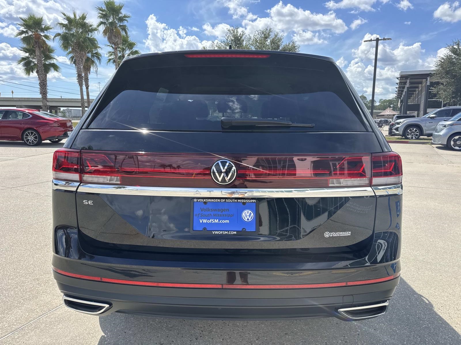 2026 Volkswagen Atlas SE photo 4