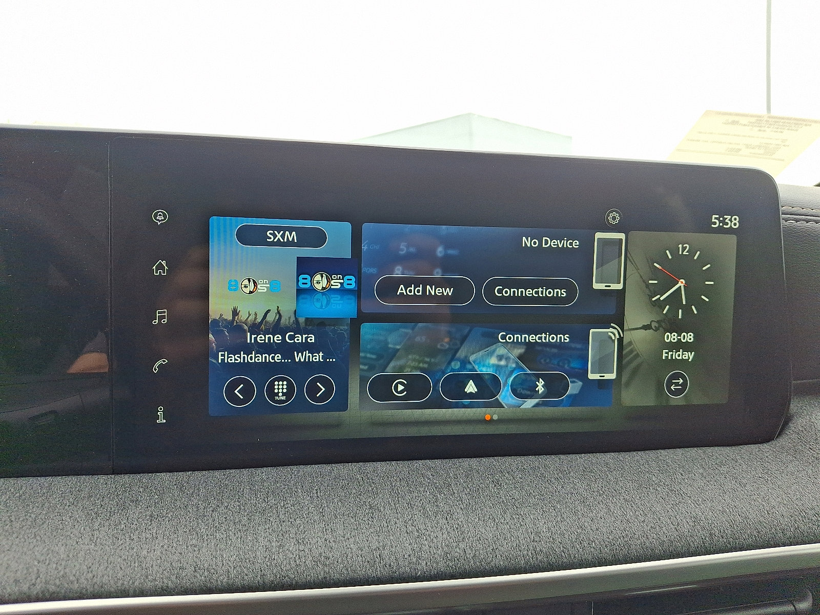 2025 Nissan Kicks SV photo 8