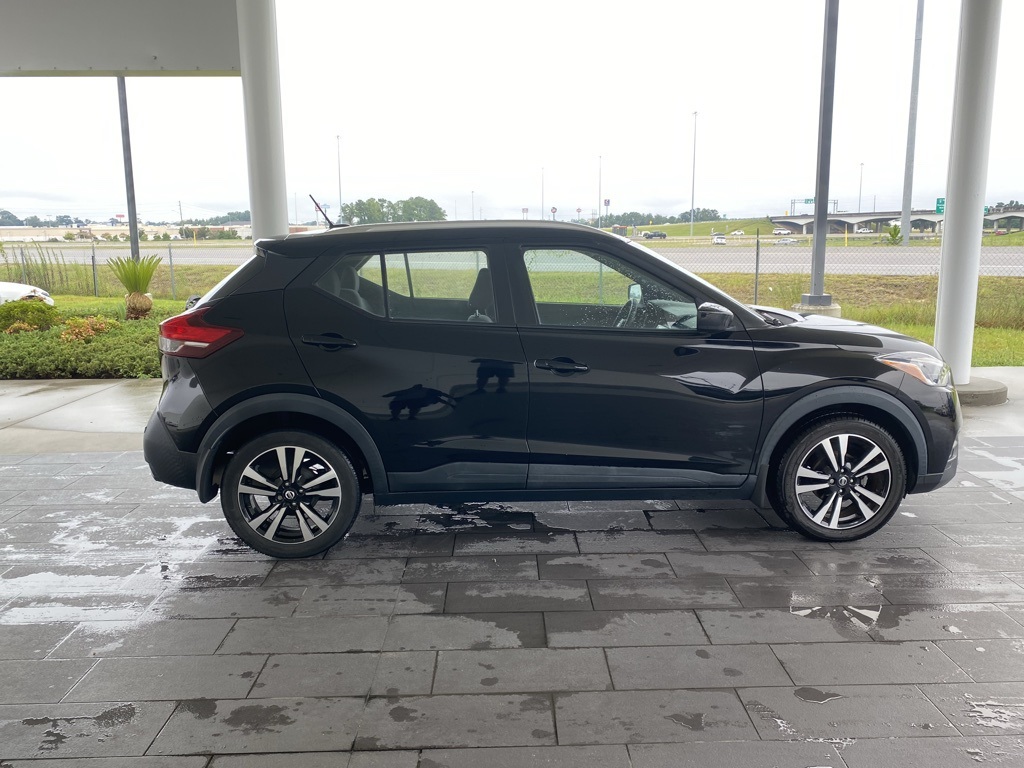 2020 Nissan Kicks SV photo 4