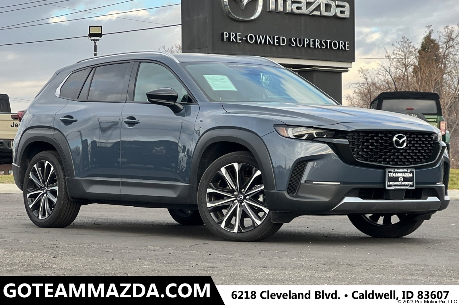 2025 Mazda CX-50 Premium's photo