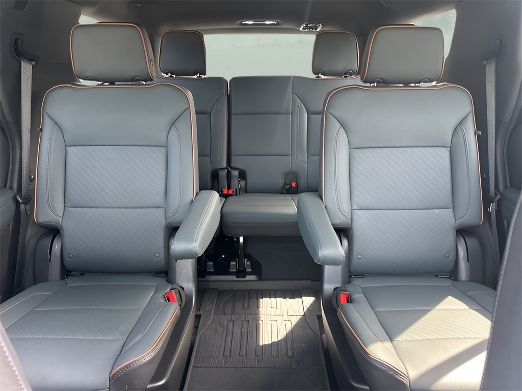 2025 Gmc Yukon AT4 photo 13