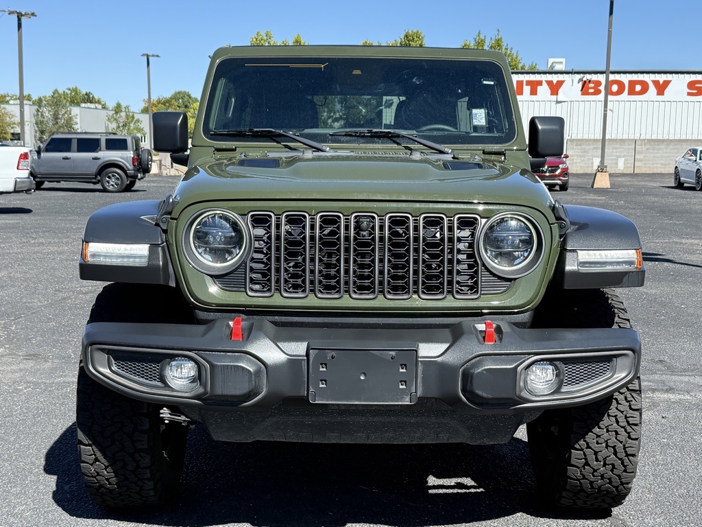 2024 Jeep Wrangler Rubicon photo 3