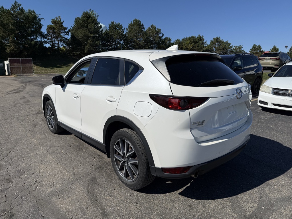 2018 Mazda CX-5 Touring photo 2