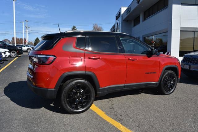 2023 Jeep Compass Altitude photo 4