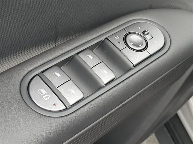2025 Hyundai Ioniq 5 SE photo 13