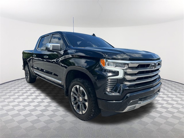 2024 Chevrolet Silverado 1500 High Country photo 2