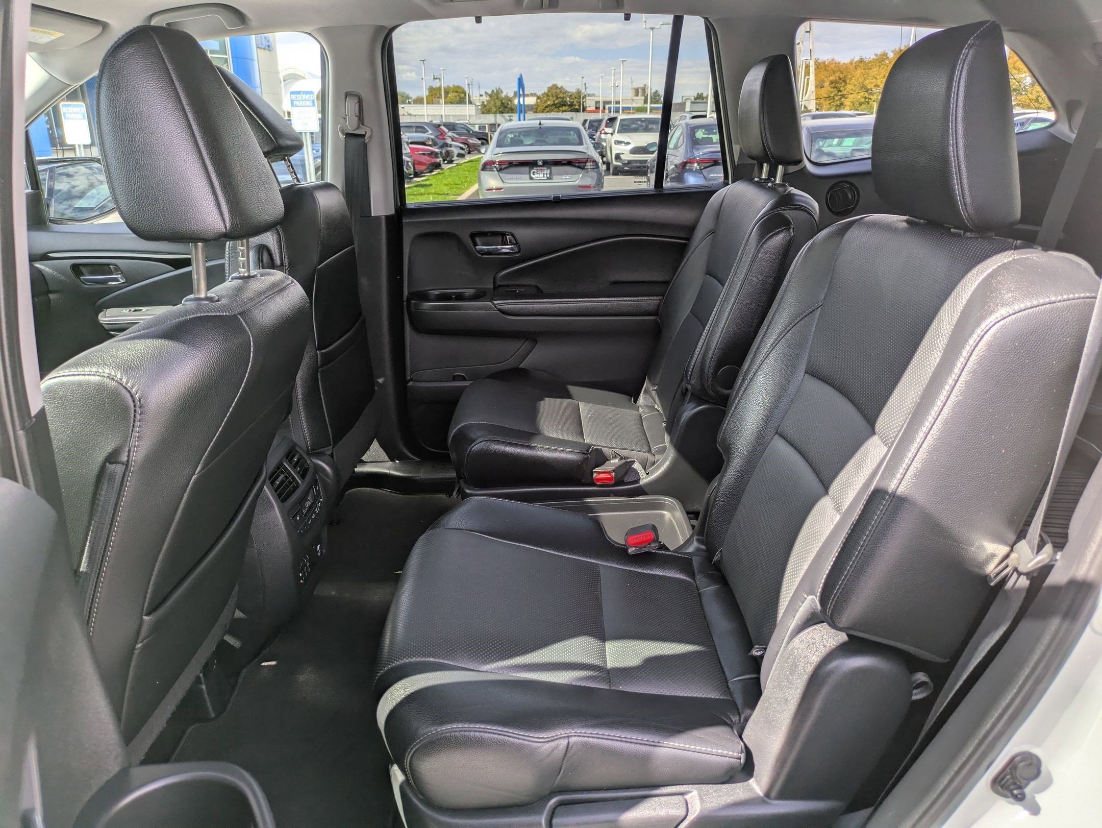 2018 Honda Pilot Elite photo 27