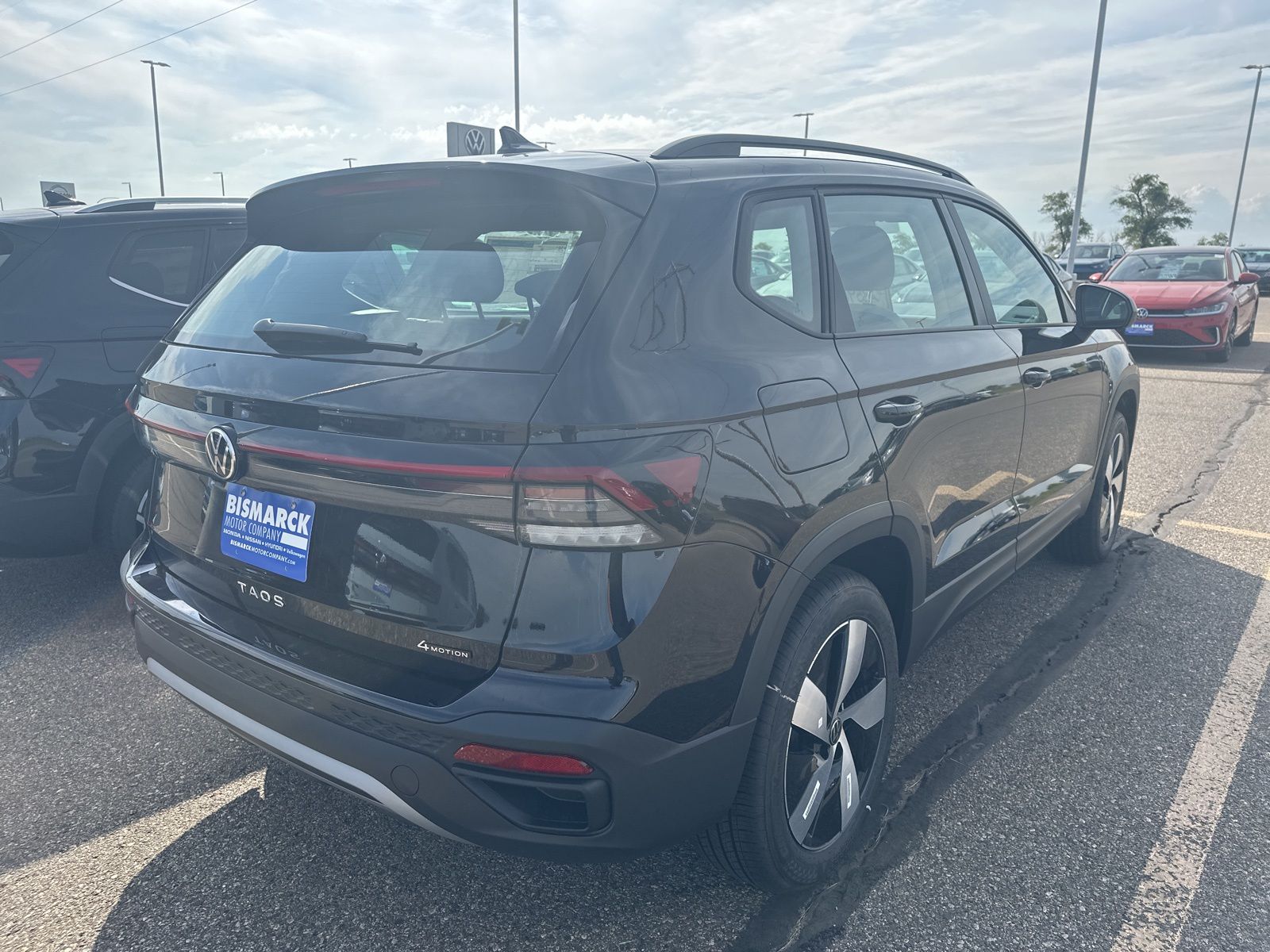 2025 Volkswagen Taos S photo 3