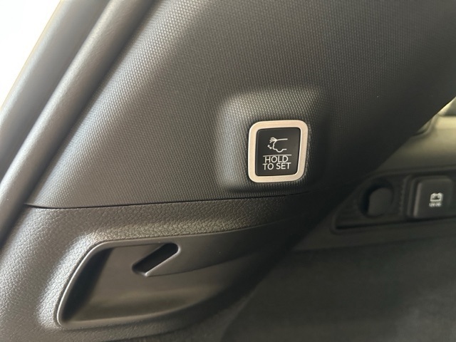 2025 Jeep Grand Cherokee Summit photo 23