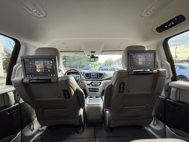 2018 Chrysler Pacifica Touring Plus photo 20