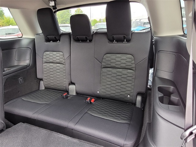 2025 Nissan Pathfinder S photo 10