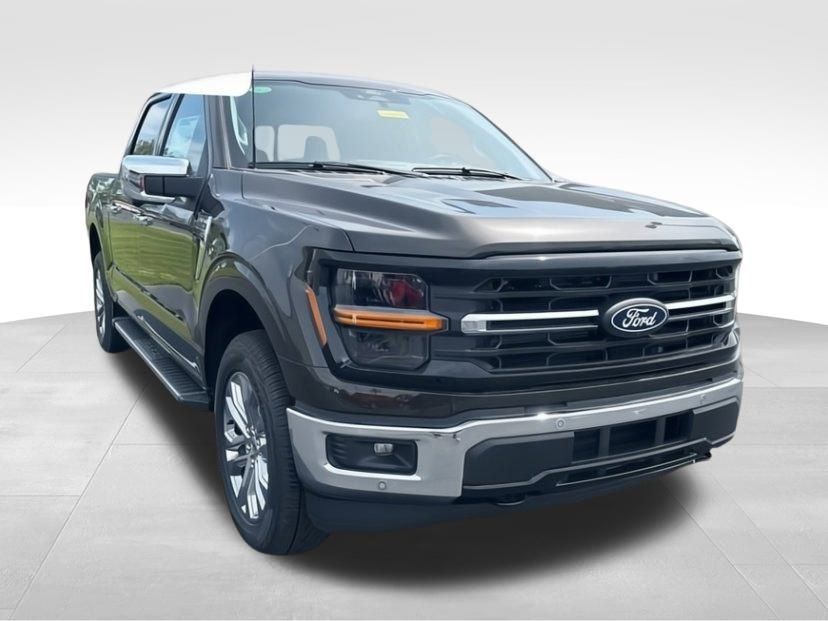 2024 Ford F-150 XLT photo 2