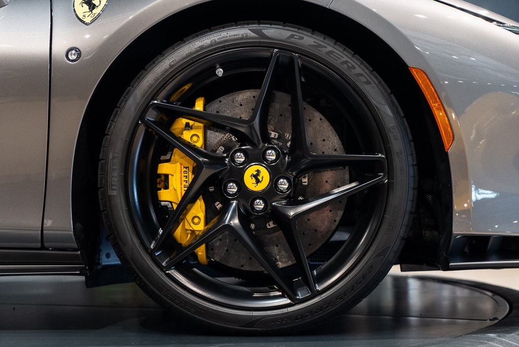 2022 Ferrari F8 Spider Base photo 16