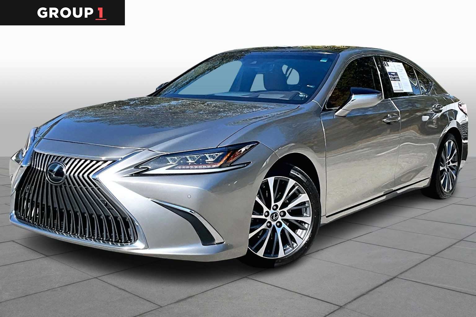 2019 Lexus ES 350's photo