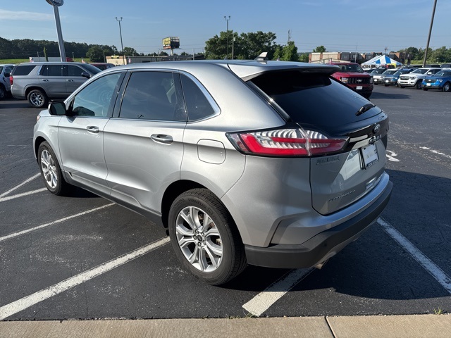 2024 Ford Edge Titanium photo 3