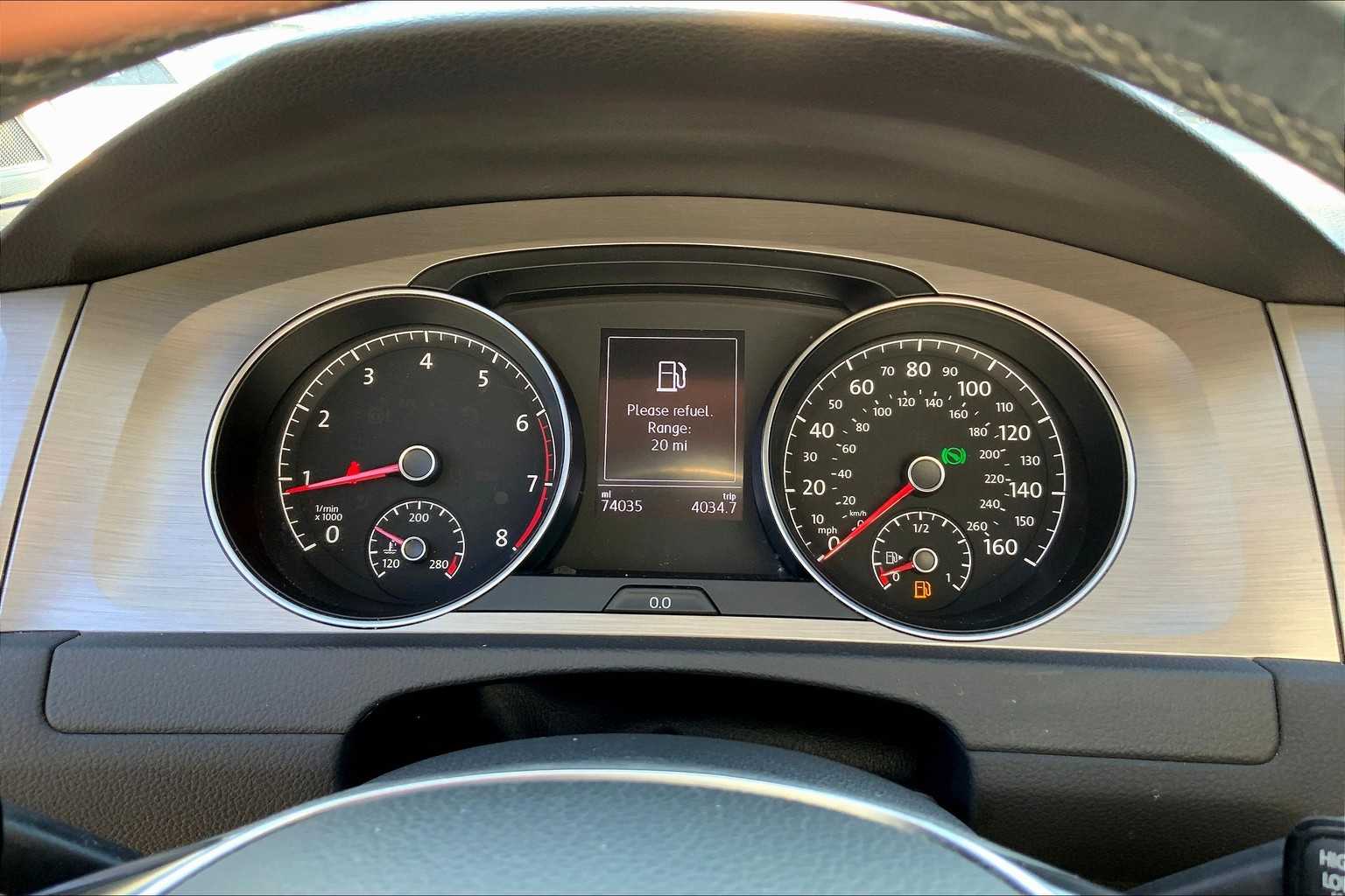 2017 Volkswagen Golf S photo 23