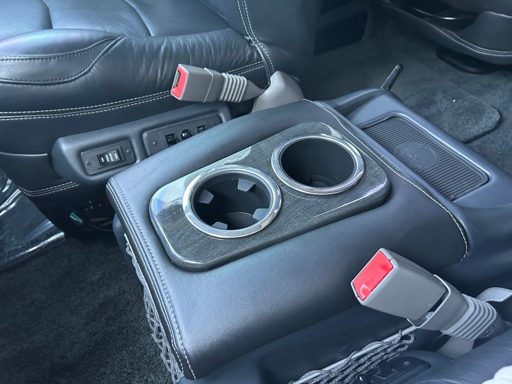 2021 Chevrolet Express LS photo 16