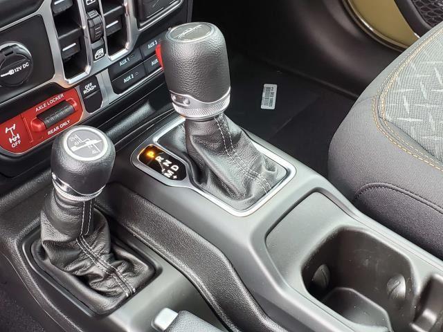 2025 Jeep Gladiator Mojave photo 16