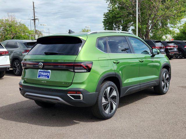 2025 Volkswagen Taos SE photo 3