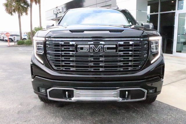 2025 Gmc Sierra Denali Ultimate photo 3