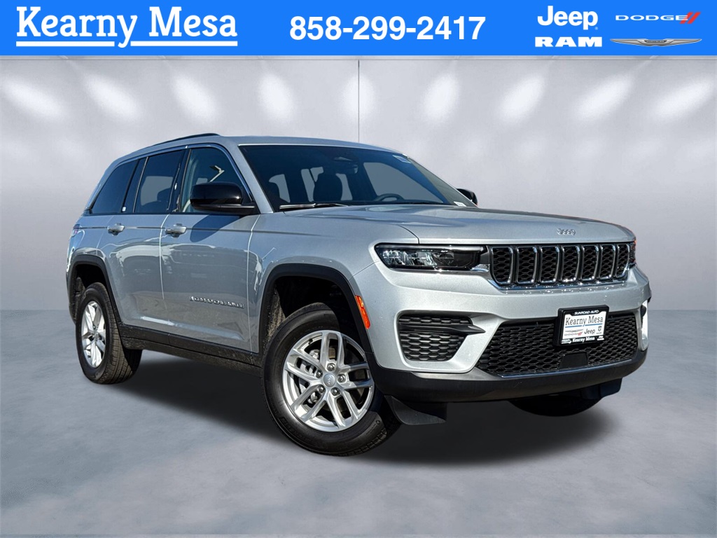 2025 Jeep Grand Cherokee Laredo's photo