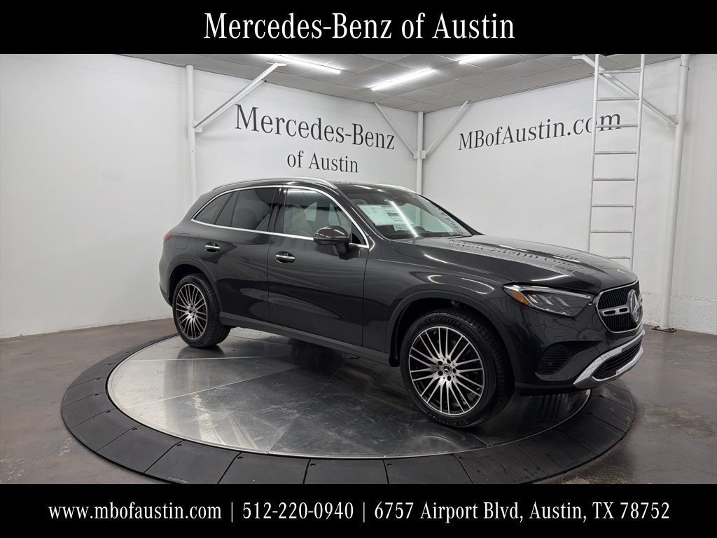 2026 Mercedes-Benz GLC Base's photo