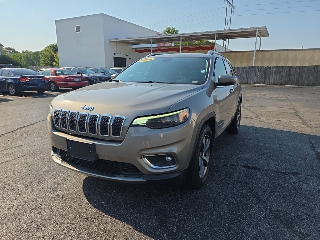 2019 Jeep Cherokee Limited photo 3