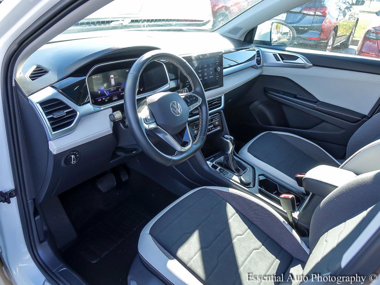 2025 VOLKSWAGEN TAOS - Image 8