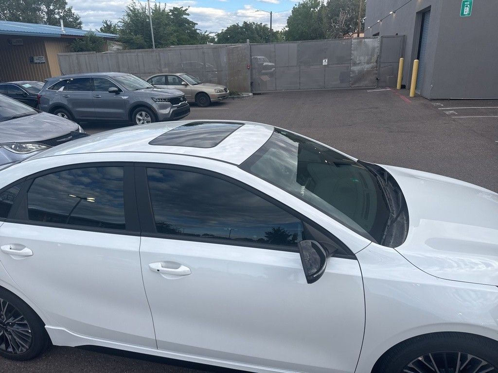 2024 Kia Forte GT-Line photo 2