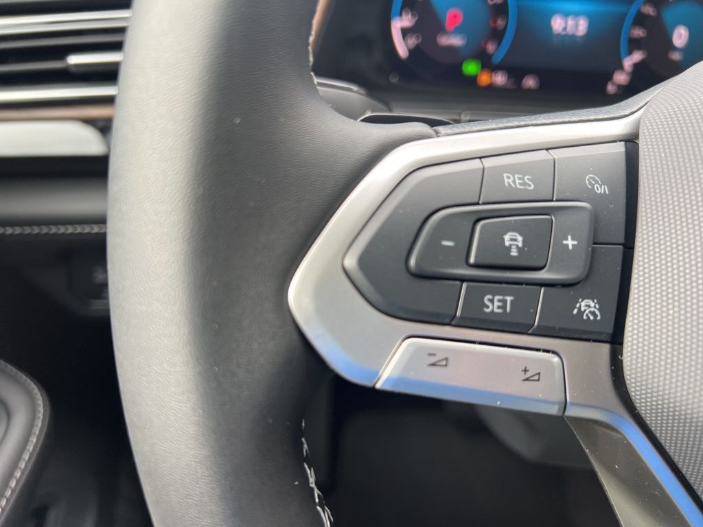 2026 Volkswagen Atlas SE Technology photo 29